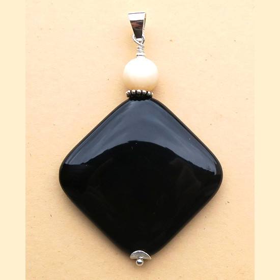 Pendentif Onyx, Nacre et Argent